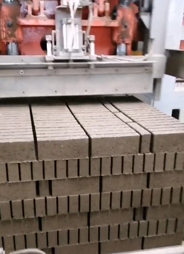 免托板磚機生產(chǎn)標磚