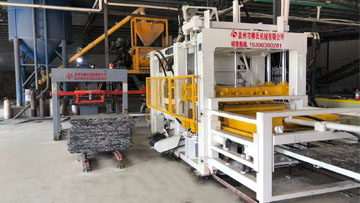 PC磚、透水磚生產(chǎn)現(xiàn)場