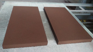 液壓磚機生產(chǎn)現(xiàn)場