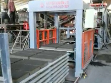 福州PC磚機生產(chǎn)現(xiàn)場，了解PC磚的請進